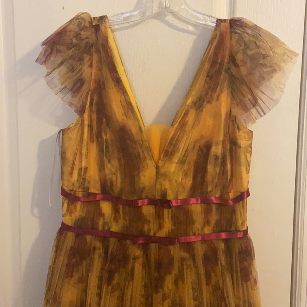 Dress - Picture 2 of 14
